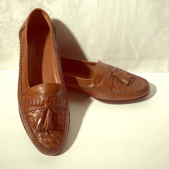 New Alfani Calf Leather Basket Weaved Slipons